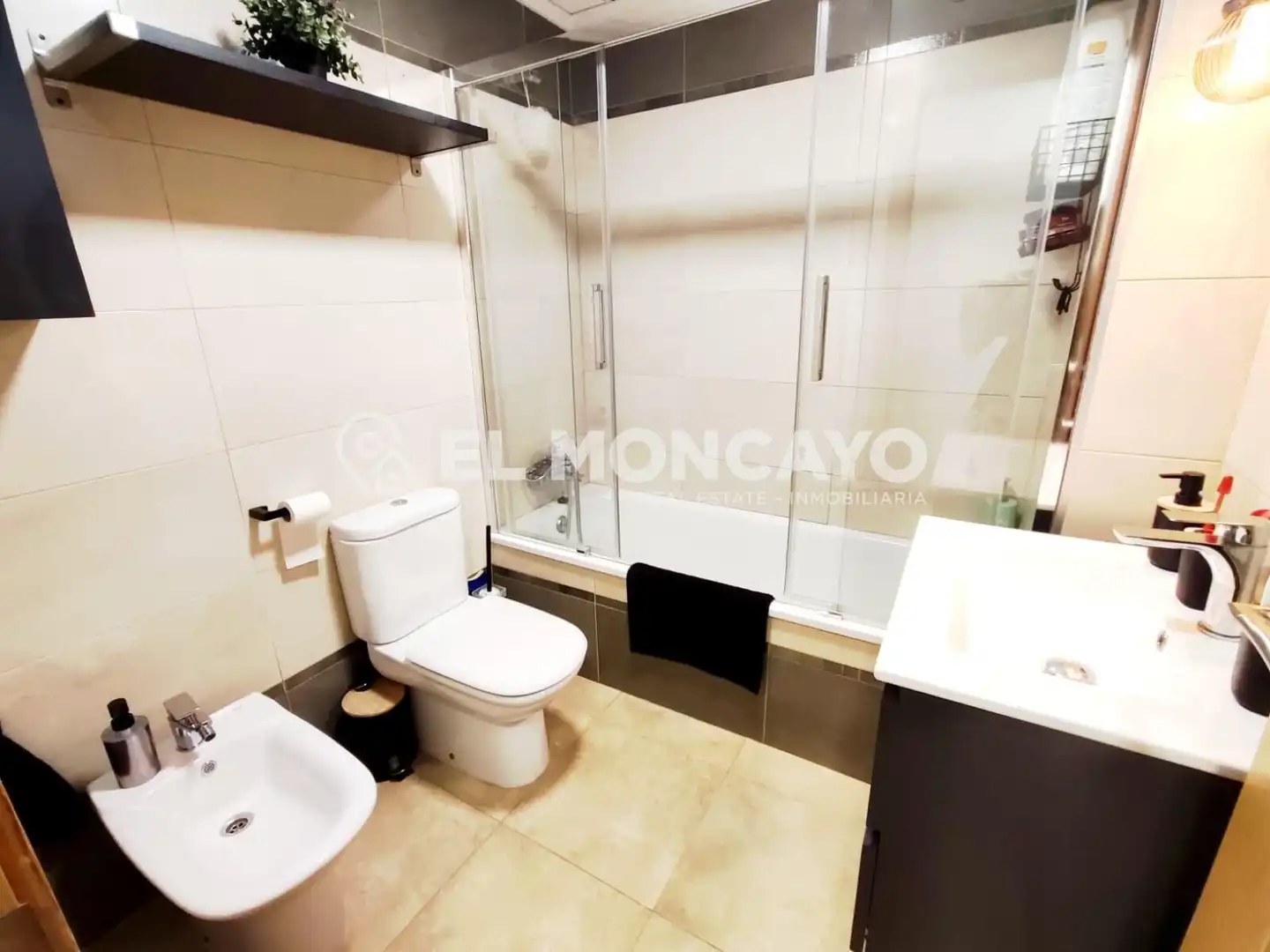 Baño de Apartamento en venta en Almoradí con Aire acondicionado, Calefacción y Terraza