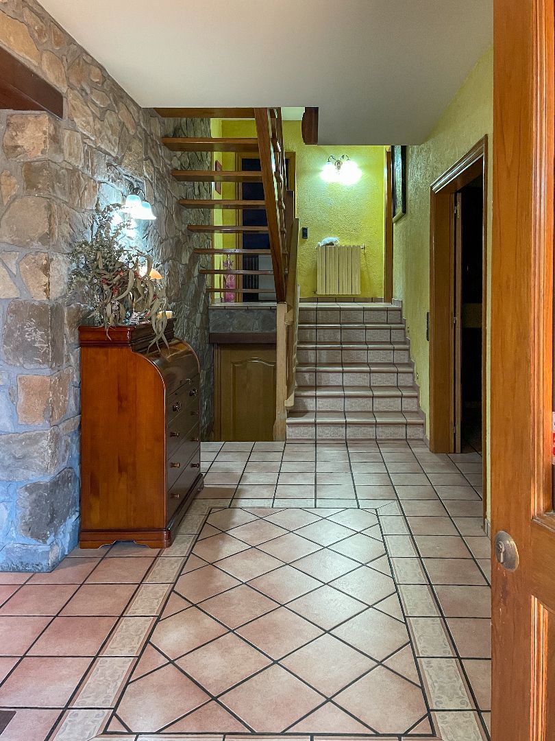 Casa o xalet en venda en Montagut i Oix amb Calefacció, Jardí privat i Terrassa