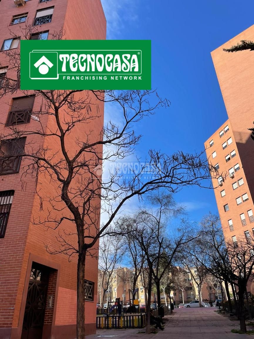 Vista exterior de Pis en venda en  Madrid Capital amb Calefacció i Terrassa