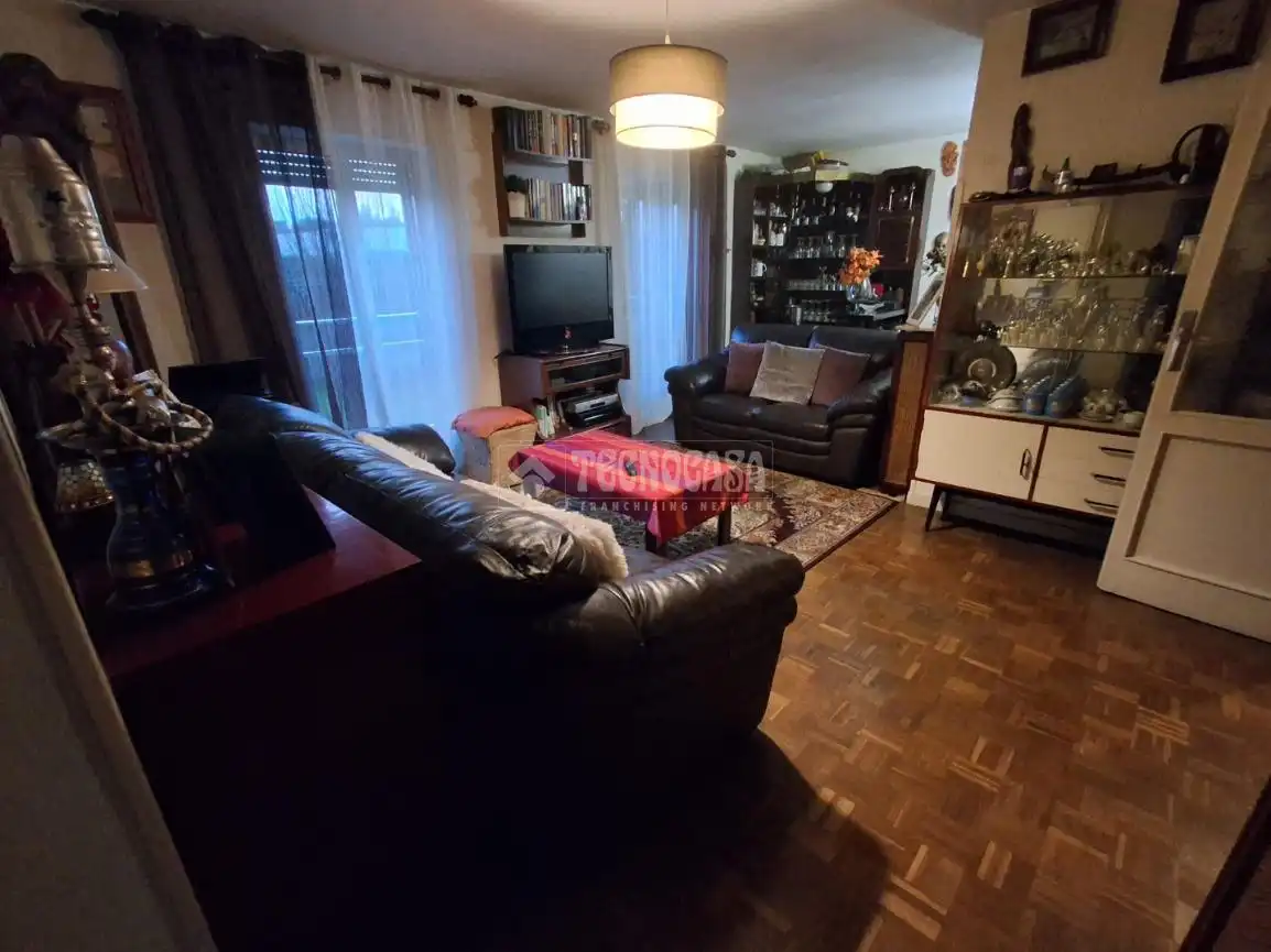Flat for sale in Lucero