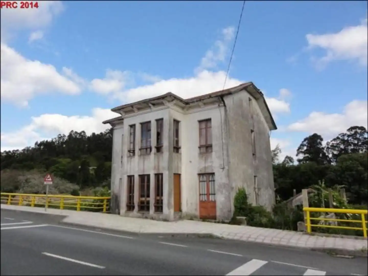 Vista exterior de Casa o xalet en venda en Cariño amb Jardí privat