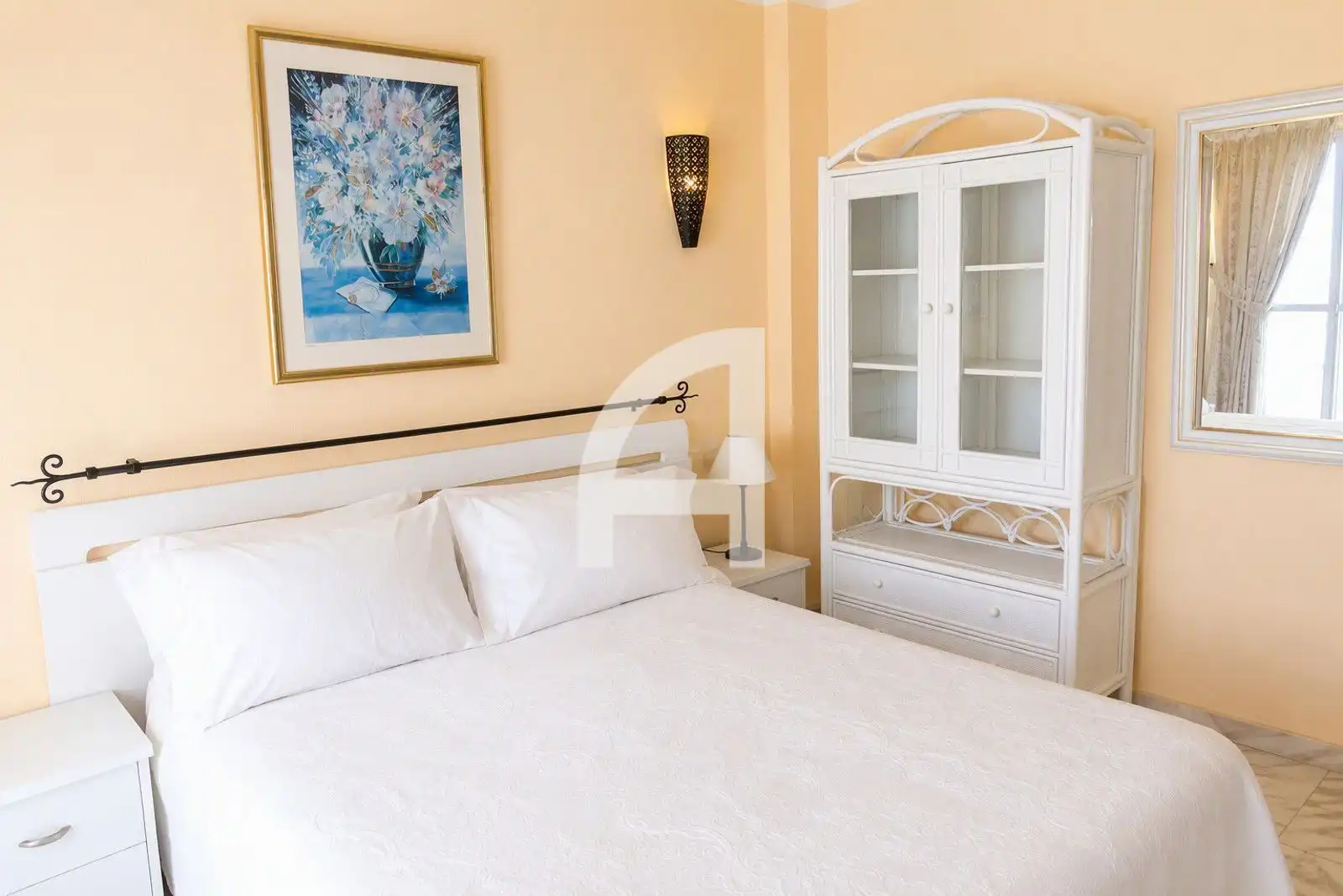 Schlafzimmer von Dachboden zum Verkauf in Benalmádena mit Klimaanlage, Heizung und Terrasse