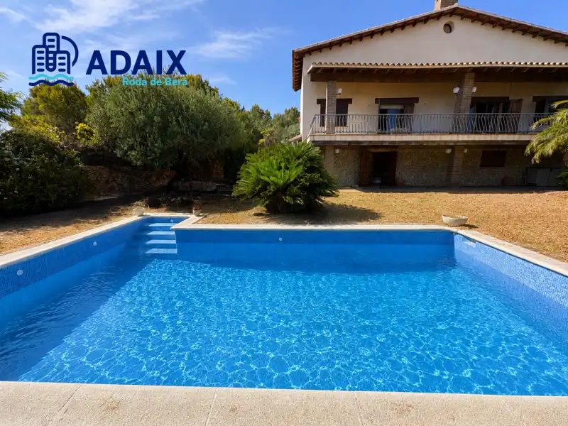 Piscina de Casa o chalet en venta en Roda de Berà con Terraza, Trastero y Piscina