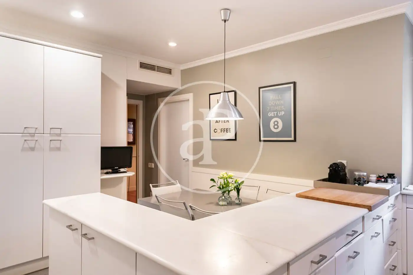 Cocina de Piso en venta en Barcelona con Aire acondicionado, Calefacción y Jardín privado