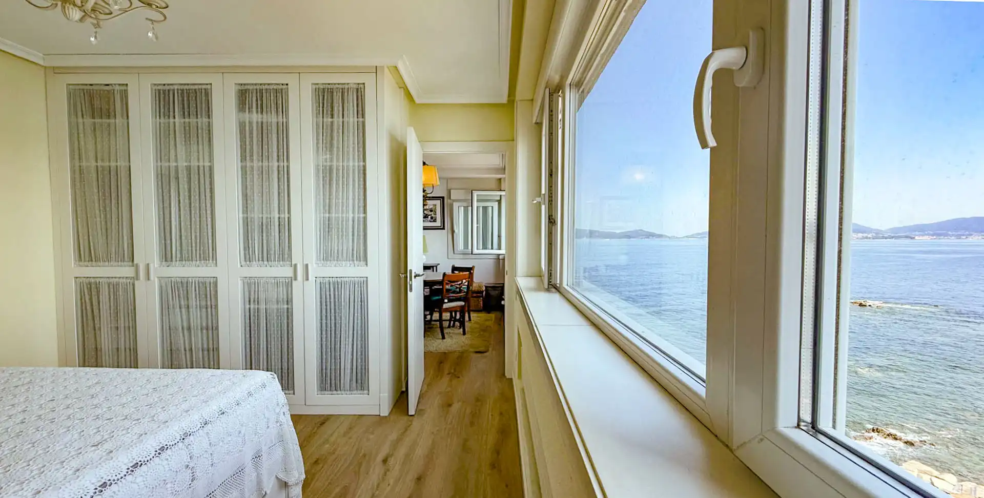 Habitación de Piso en venta en Vigo  con Calefacción, Jardín privado y Amueblado