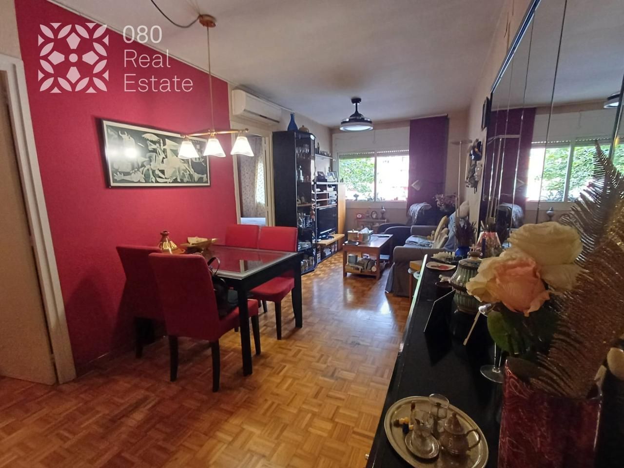Exterior view of Flat for sale in  Barcelona Capital  with Parquet flooring and Furnished