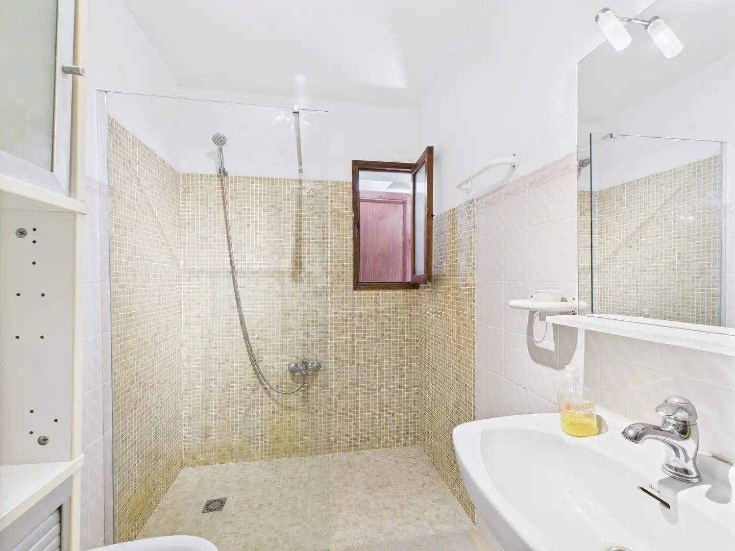 Piso de alquiler en Cort