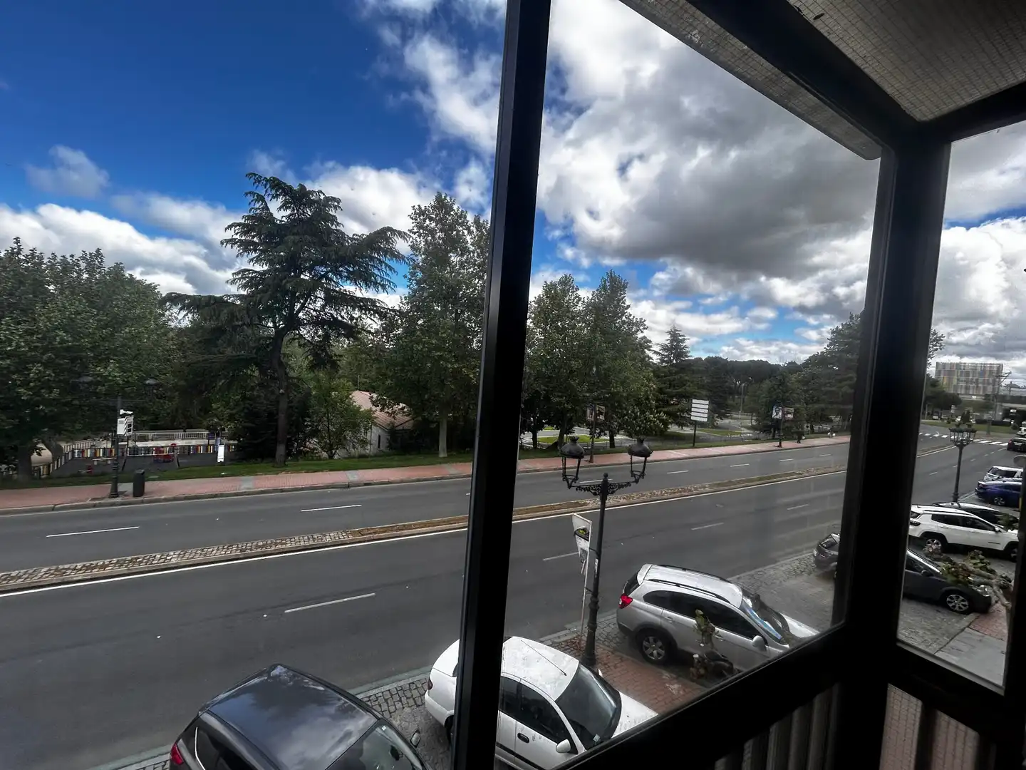Vista exterior de Piso de alquiler en Ávila con Calefacción, Parquet y Horno