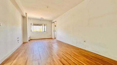Foto 3 de Piso en venta en Girón - Las Delicias, Málaga Capital