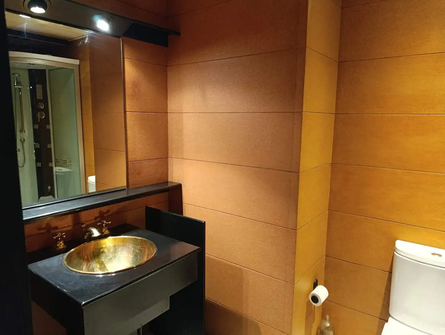 Badezimmer von Wohnung zum Verkauf in León Capital  mit Heizung, Terrasse und Abstellraum