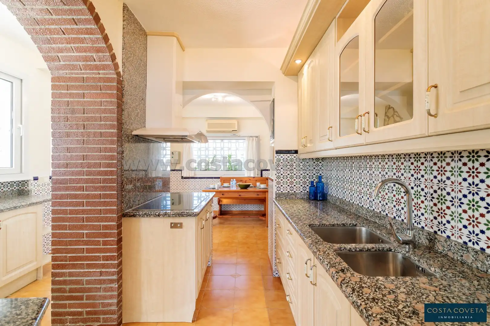 Kitchen of Houses for sale in El Campello  with Air Conditioner, Private garden and Terrace