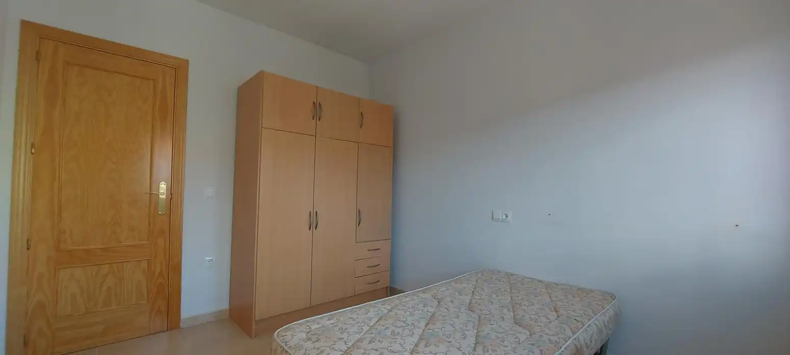 Schlafzimmer von Einfamilien-Reihenhaus zum Verkauf in Montalbo mit Heizung, Terrasse und Balkon
