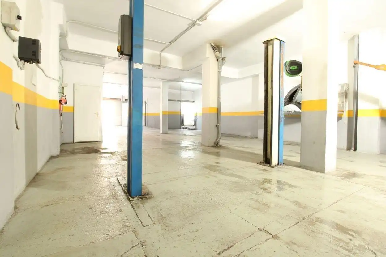 Local comercial en venda a Llevant, imagen 23