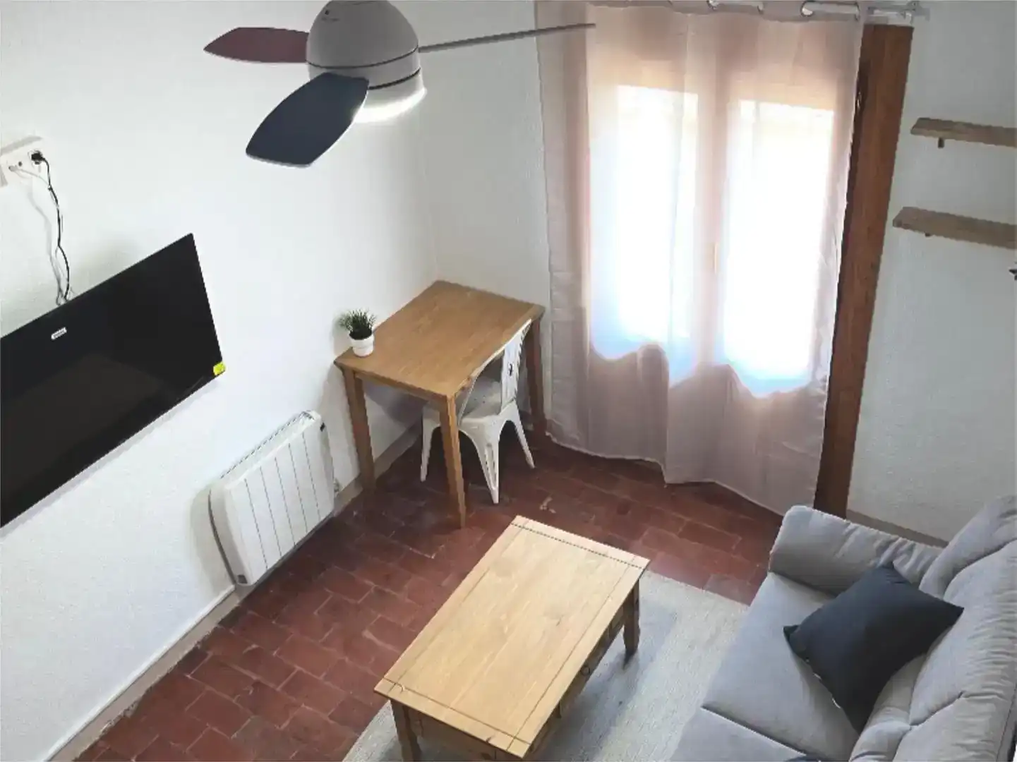Sala d'estar de Casa adosada de lloguer en Pedrola amb Traster, Moblat i Balcó