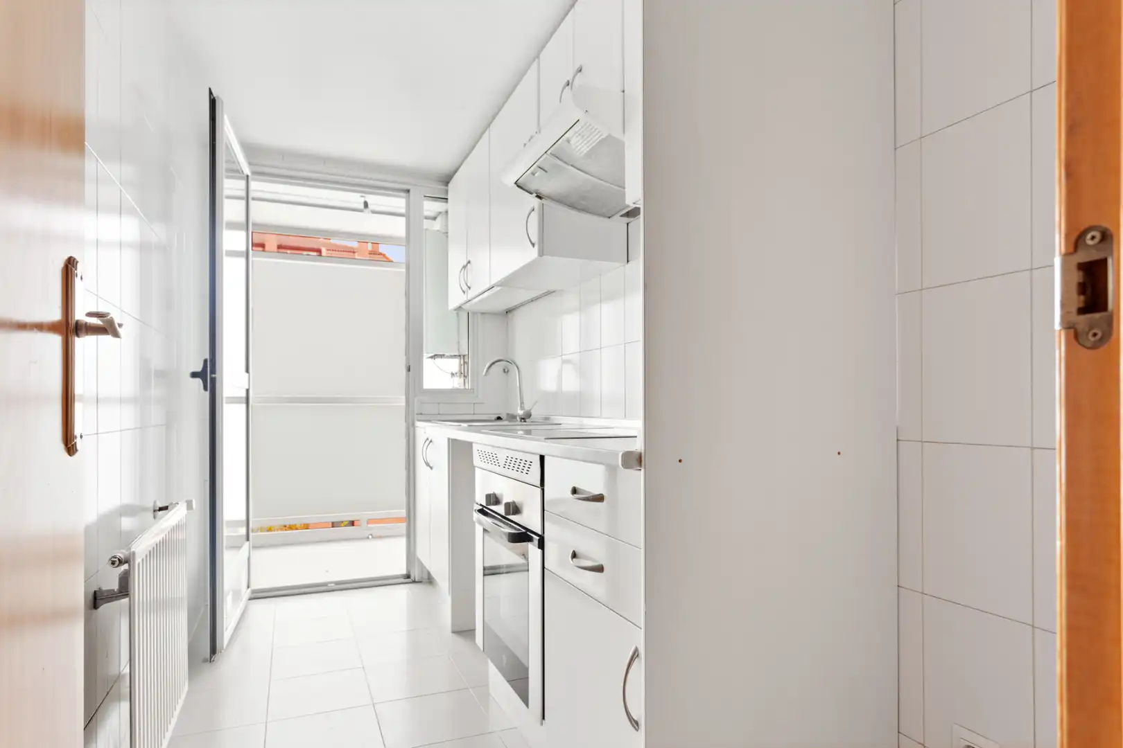 Kitchen of Flat for sale in Madrid  with Community pool
