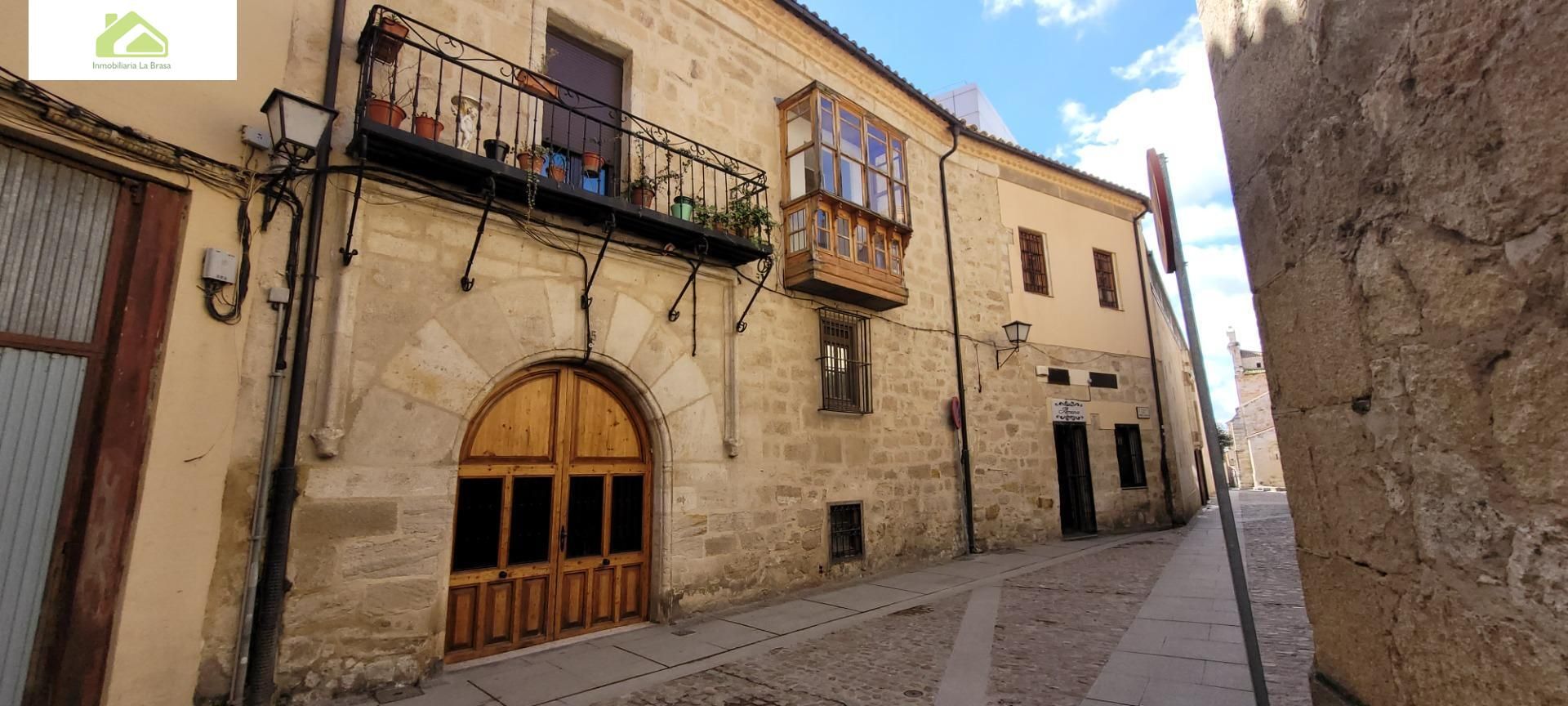 Exterior view of Flat for sale in Zamora Capital   with Heating, Private garden and Storage room