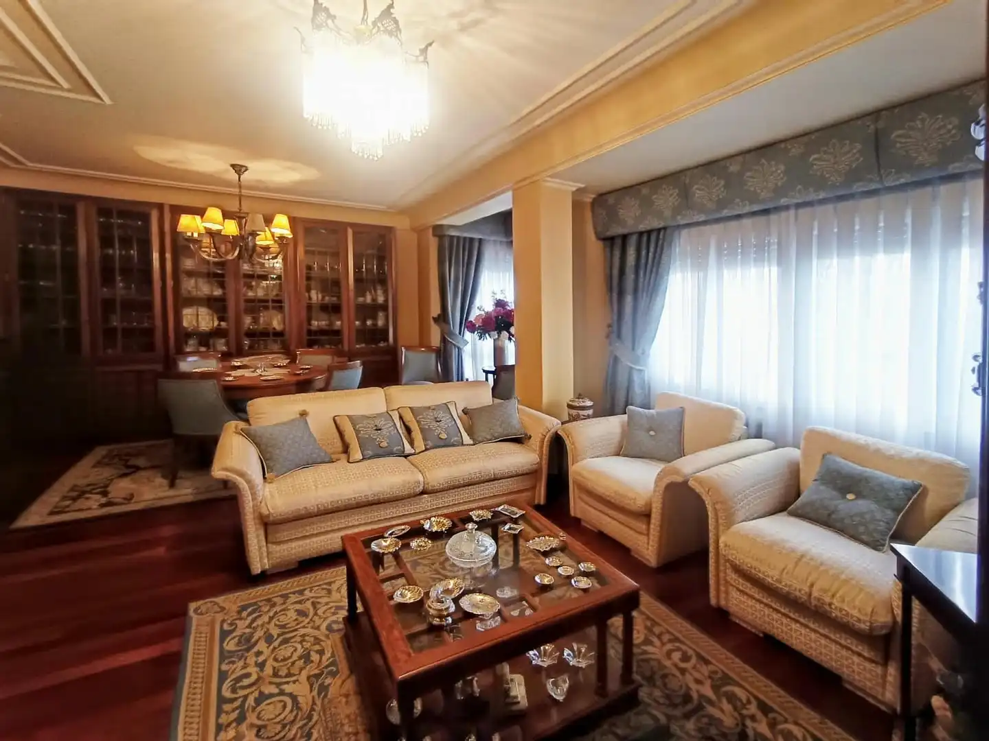 Sala de estar de Dúplex en venta en Pontevedra Capital  con Calefacción y Amueblado