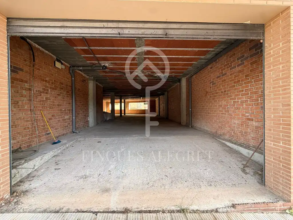 Local comercial en alquiler en Calle Acadèmia General Bàsica, imagen 4