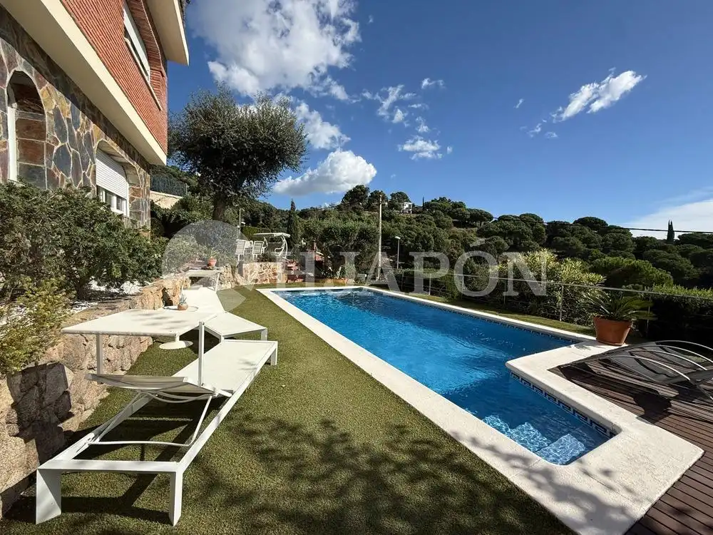 Swimming pool of Houses for sale in Alella  with Heating, Private garden and Terrace