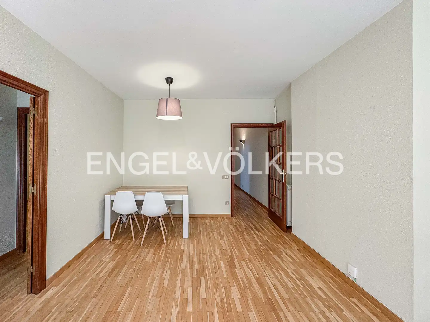 Dining room of Flat for rent in Barcelona  with Air Conditioner, Heating and Parquet flooring