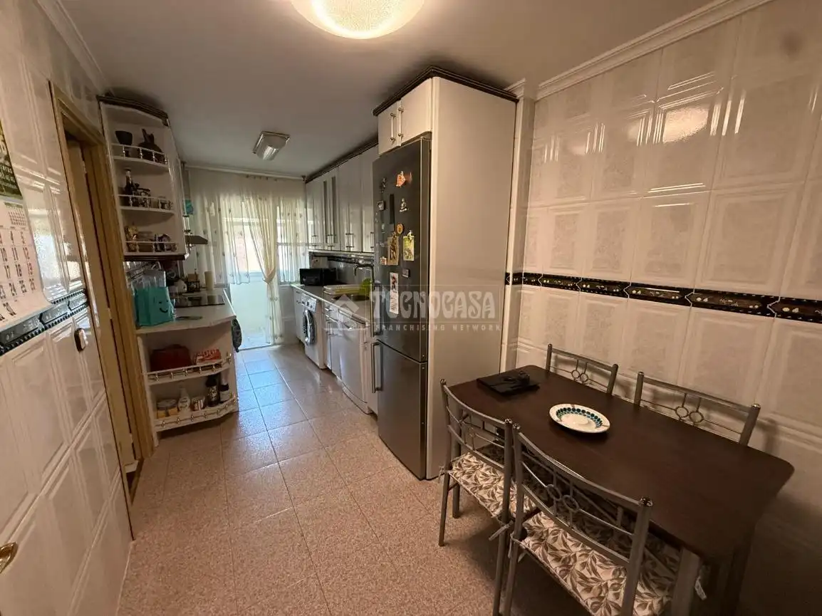 Cuina de Pis en venda en Madrid amb Aire condicionat, Calefacció i Terrassa