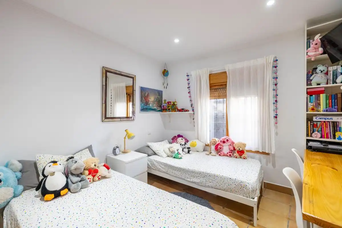 Dormitori de Casa o xalet en venda en Torremolinos amb Aire condicionat, Calefacció i Jardí privat