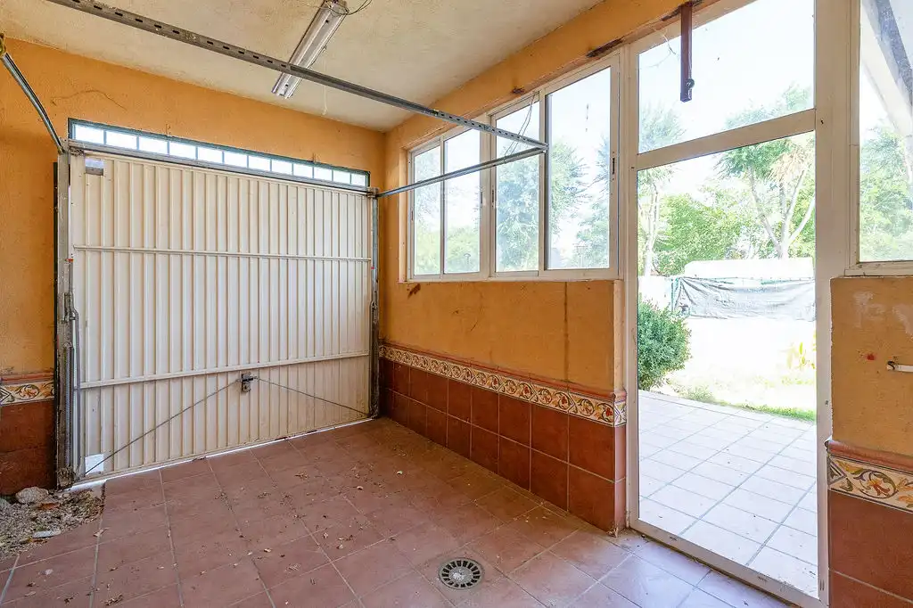 Casa aparellada amb piscina en venda a C/ Veguilla, imagen 26