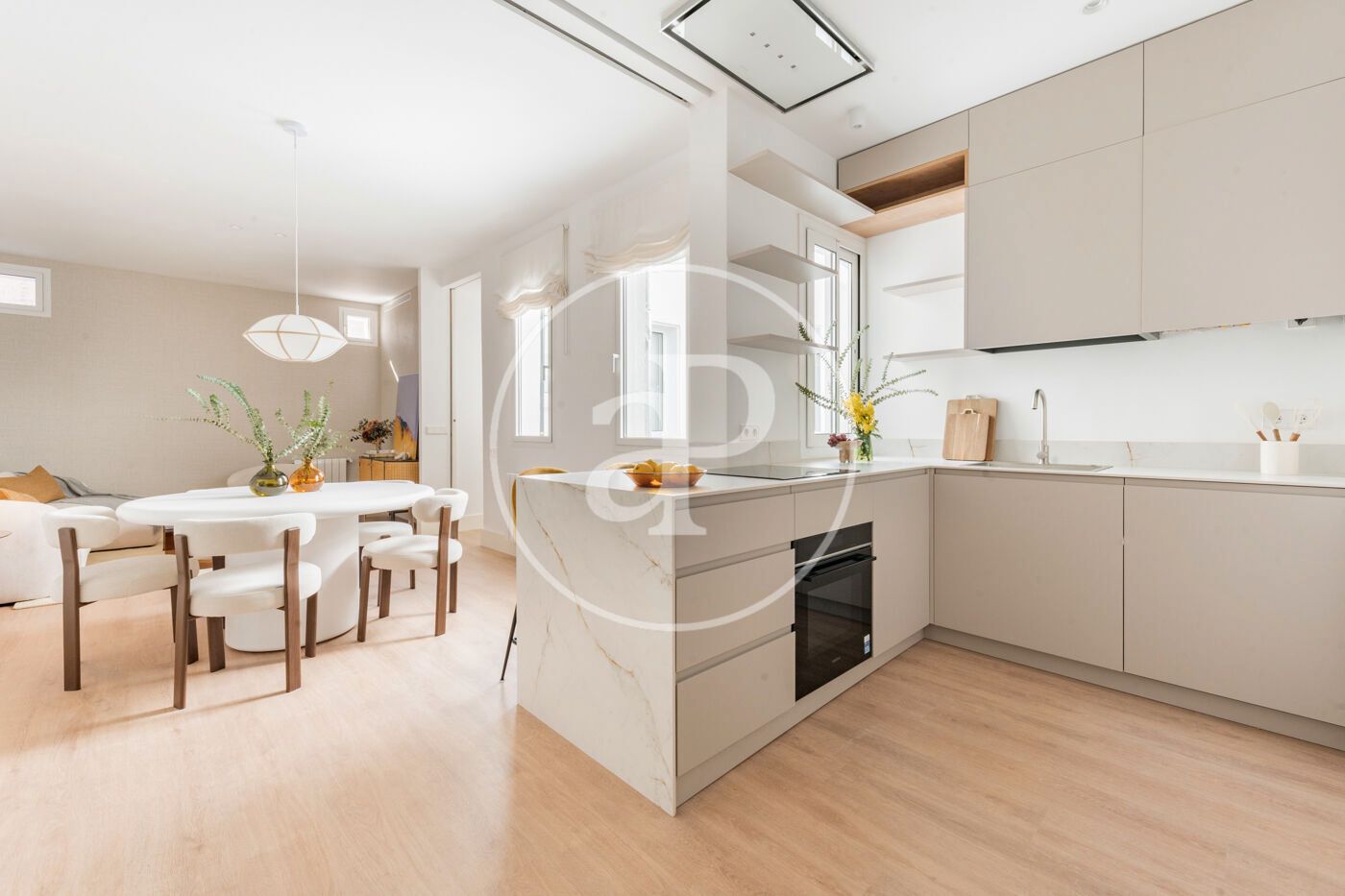 Cuina de Pis en venda en  Madrid Capital amb Aire condicionat, Calefacció i Moblat