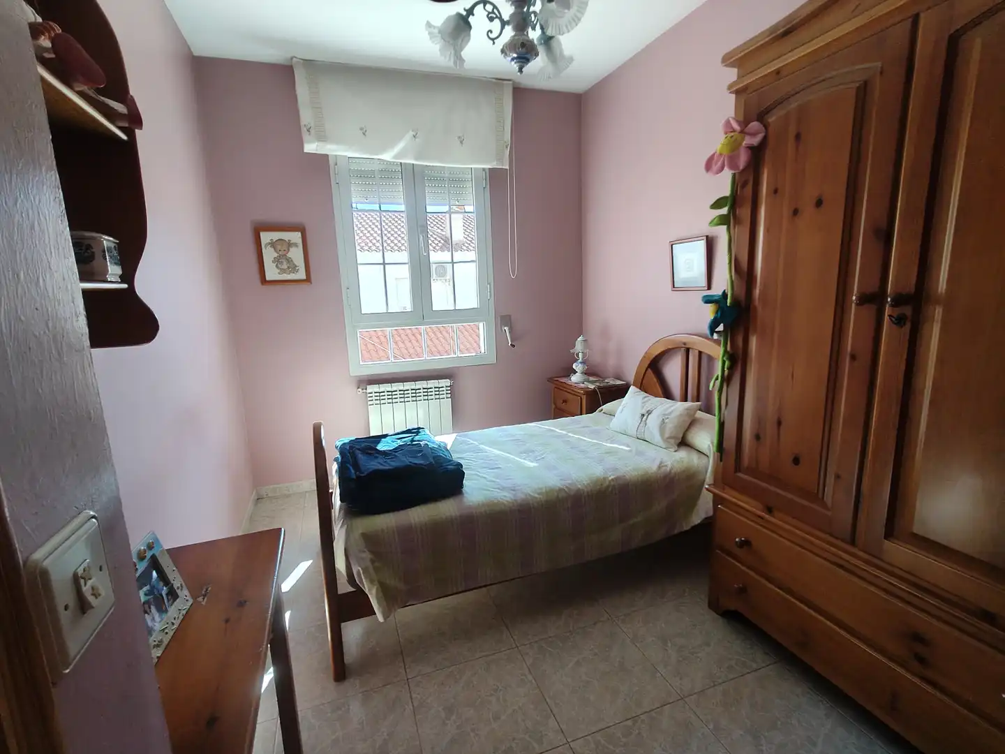Dormitori de Casa o xalet en venda en Baza amb Aire condicionat, Calefacció i Moblat