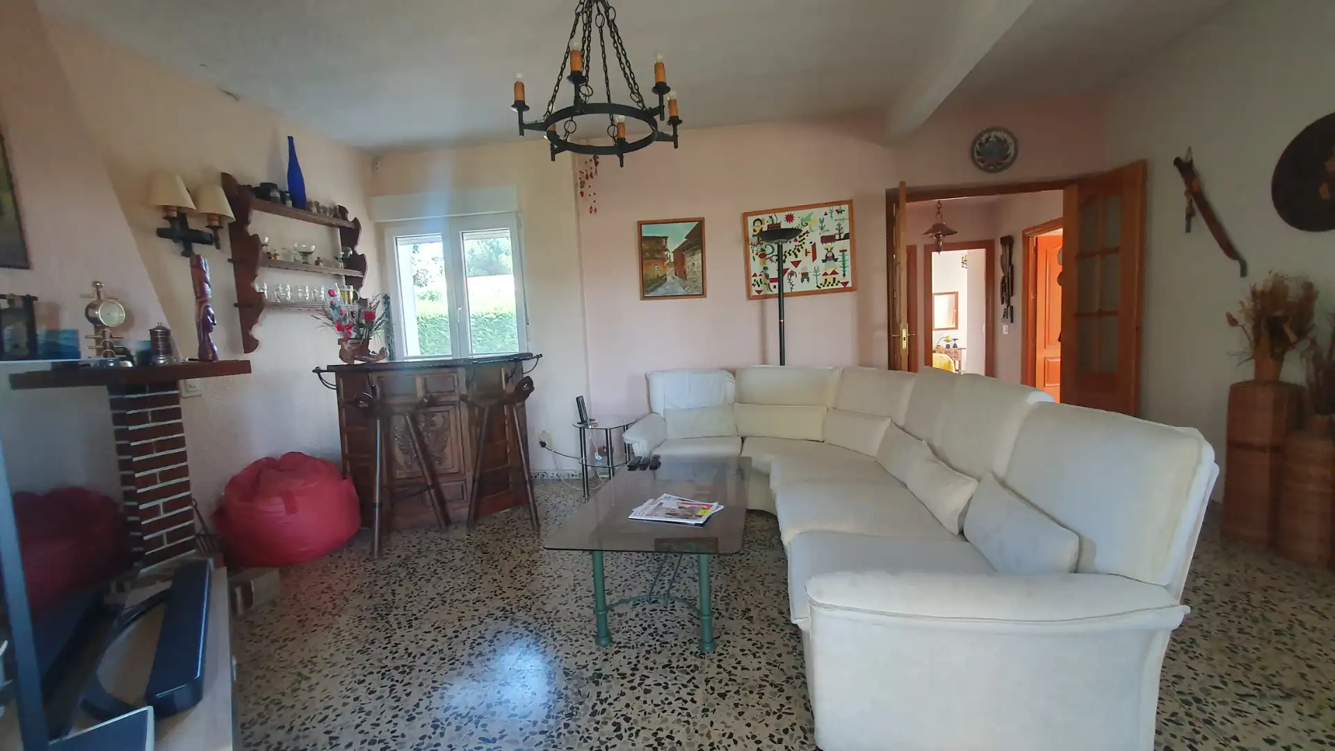 Sala d'estar de Casa o xalet en venda en Valdemorillo amb Calefacció, Jardí privat i Terrassa