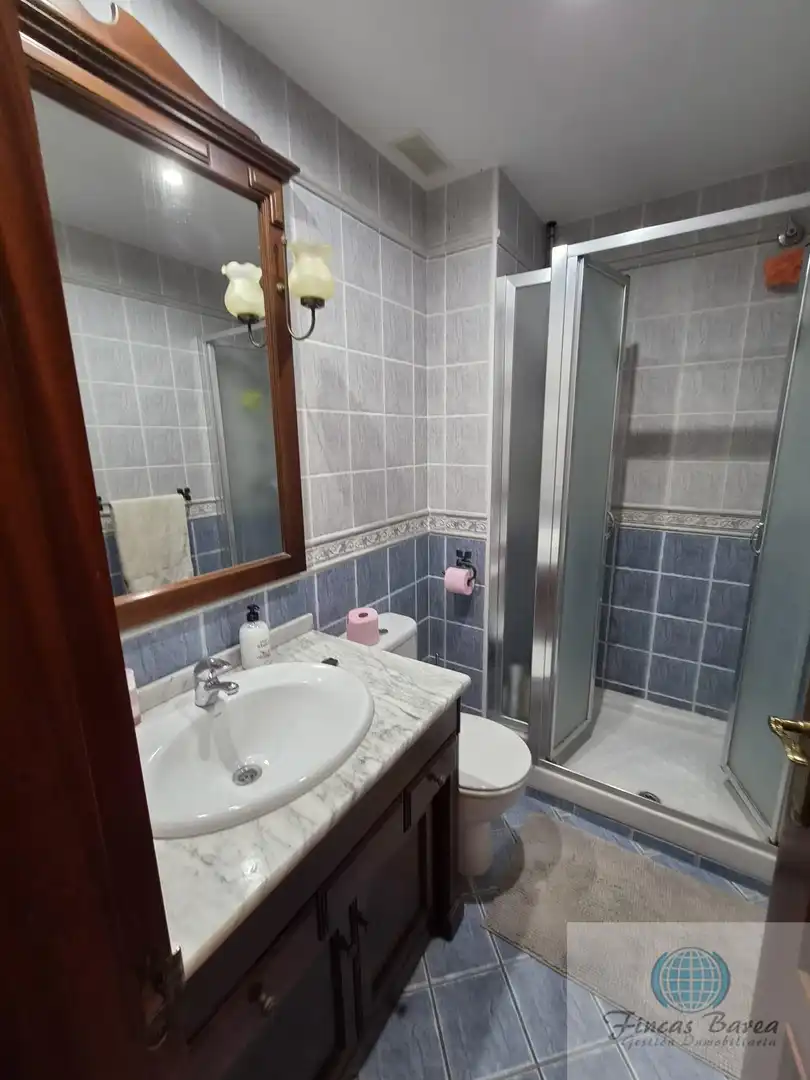 Bathroom of Flat for sale in Mijas  with Air Conditioner and Balcony