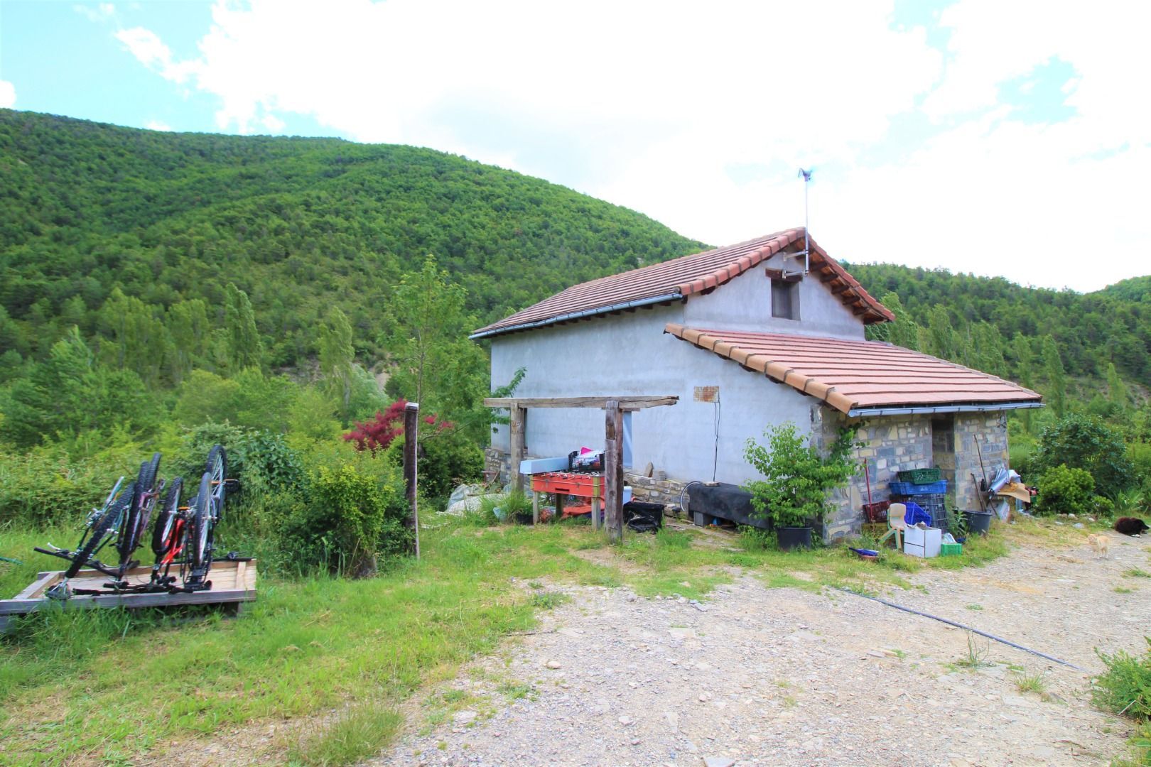 Exterior view of House or chalet for sale in Jaca  with Heating, Private garden and Parquet flooring
