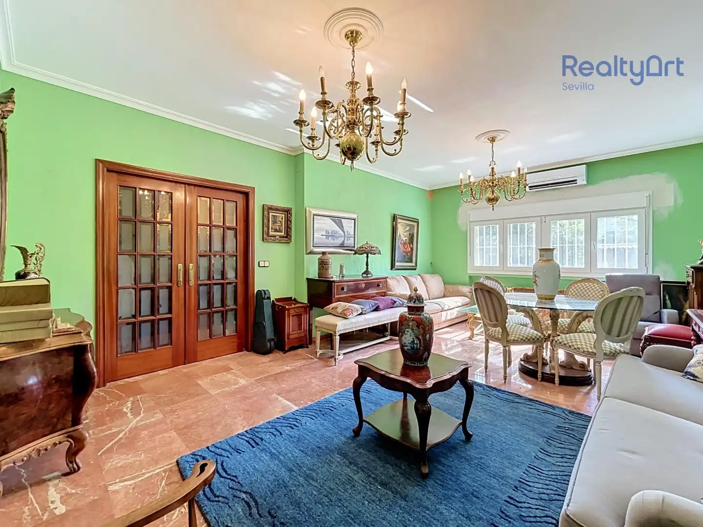 Living room of Houses for sale in Alcalá de Guadaira  with Air Conditioner, Heating and Private garden