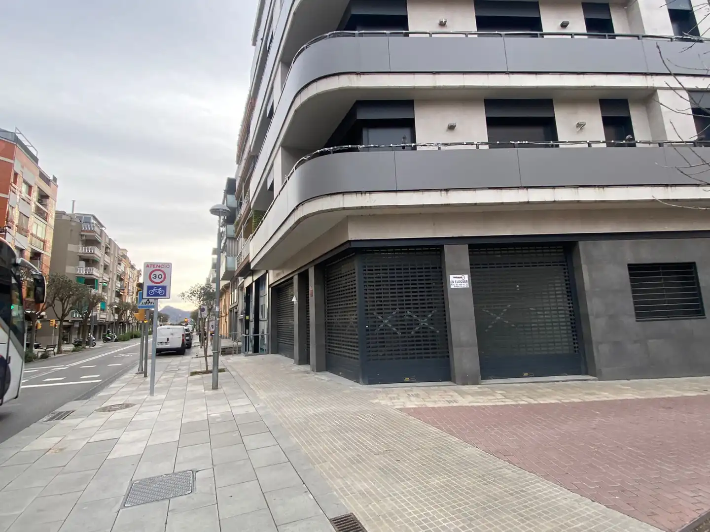 Gewerbefläche zur Miete in La Llagosta