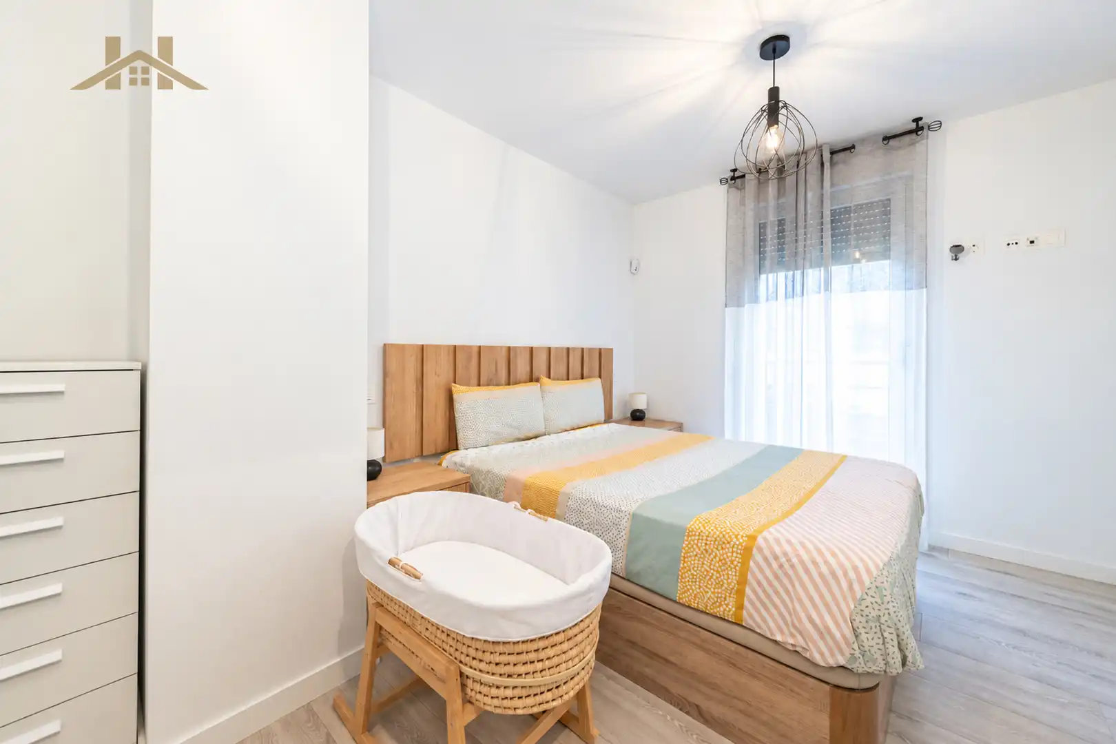 Bedroom of Ground floor for sale in Valdemoro  with Air Conditioner, Heating and Private garden