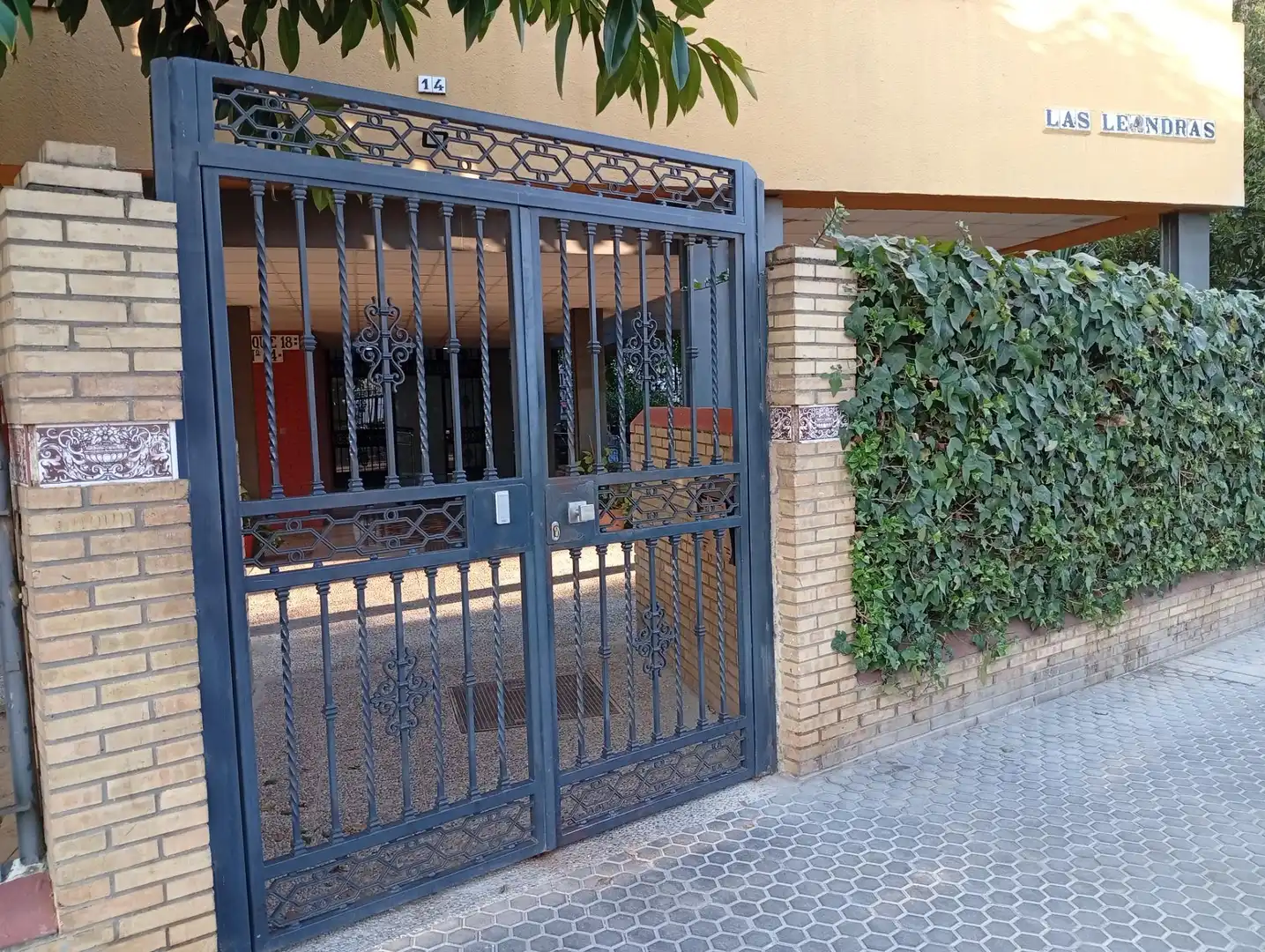 Wohnung zur Miete in Sevilla mit Klimaanlage, Terrasse und Möbliert