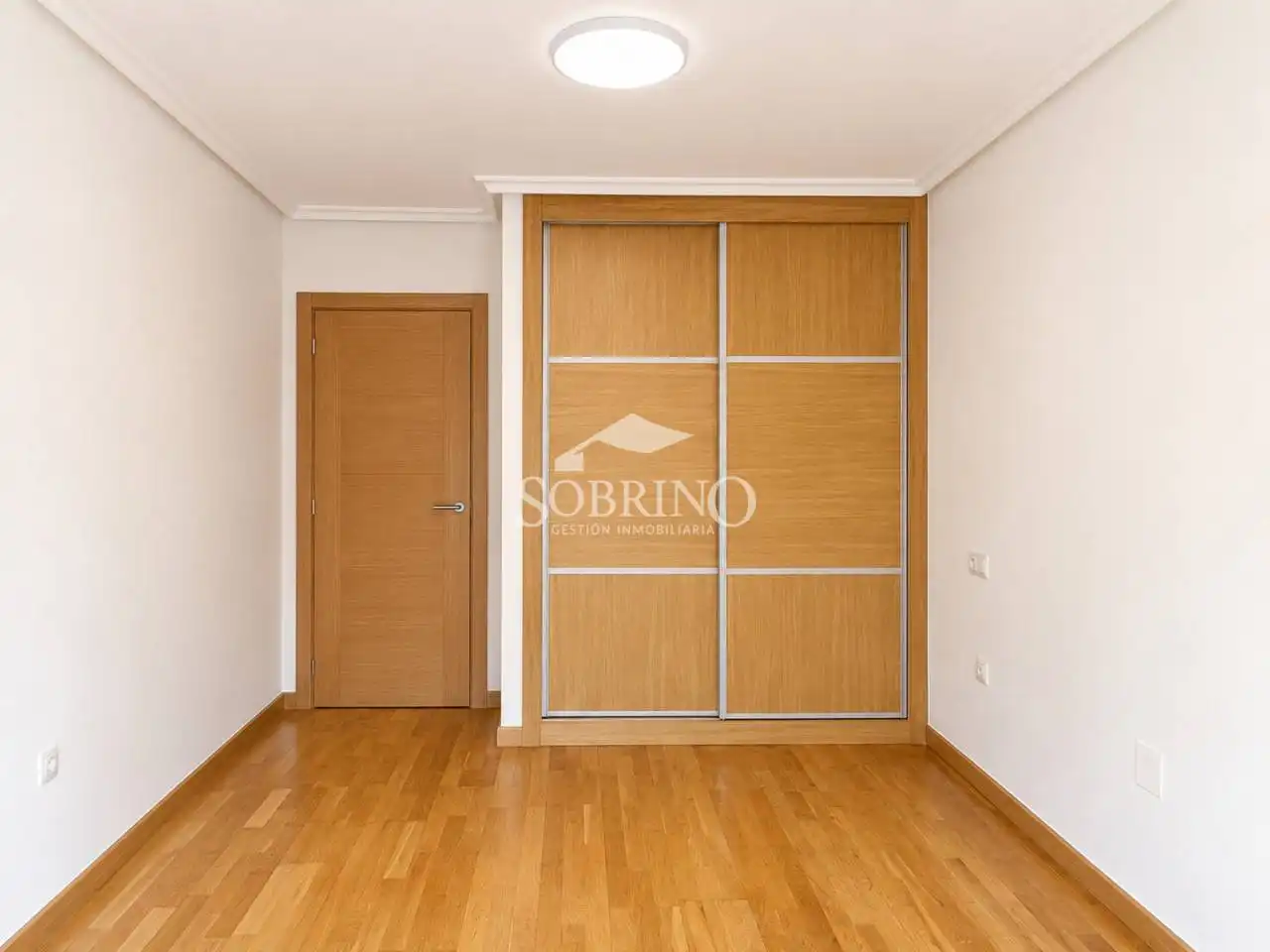 Bedroom of Flat for sale in Llanes  with Heating, Terrace and Alarm