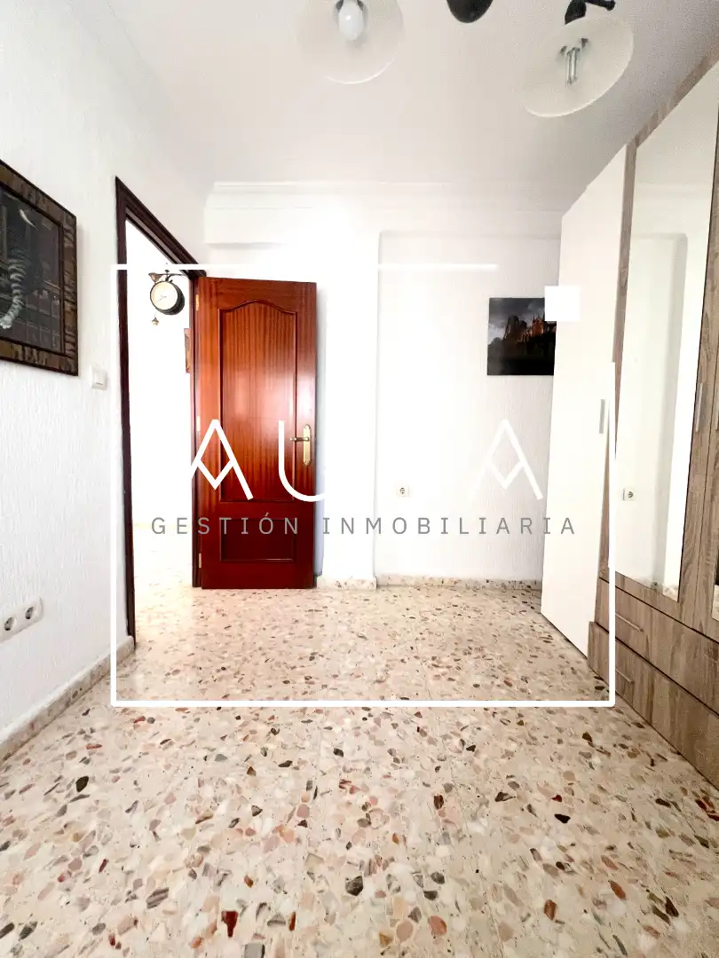 Dormitori de Pis en venda en Huelva amb Aire condicionat, Terrassa i Balcó
