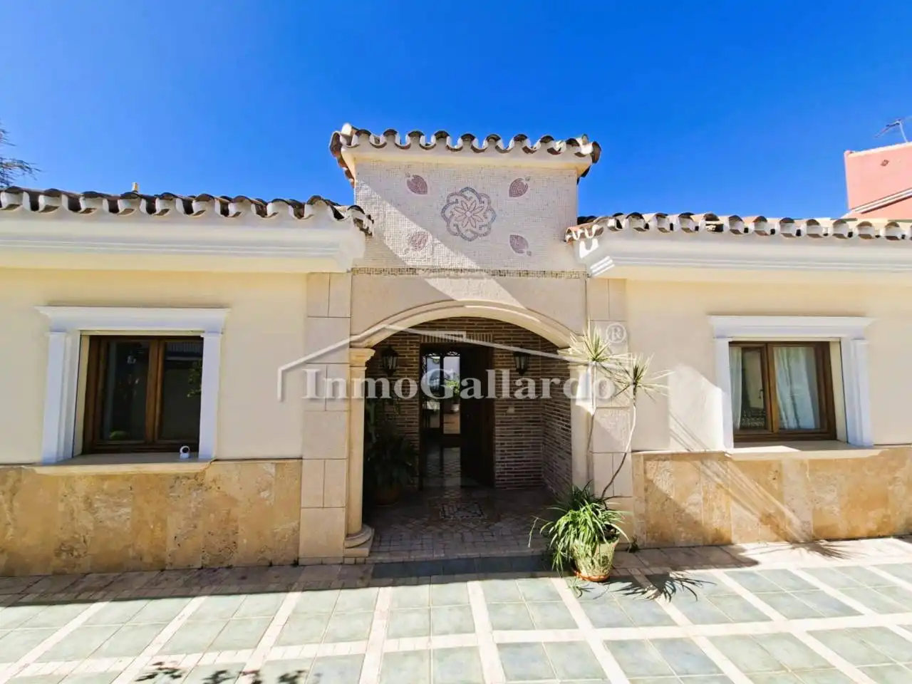 Exterior view of Houses for sale in Málaga  with Air Conditioner, Private garden and Parquet flooring