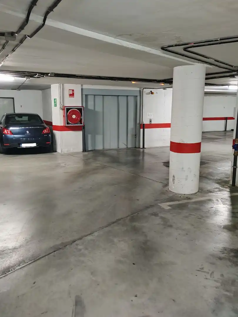 Aparcament de lloguer a Hernán Perez del Pulgar, imagen 2