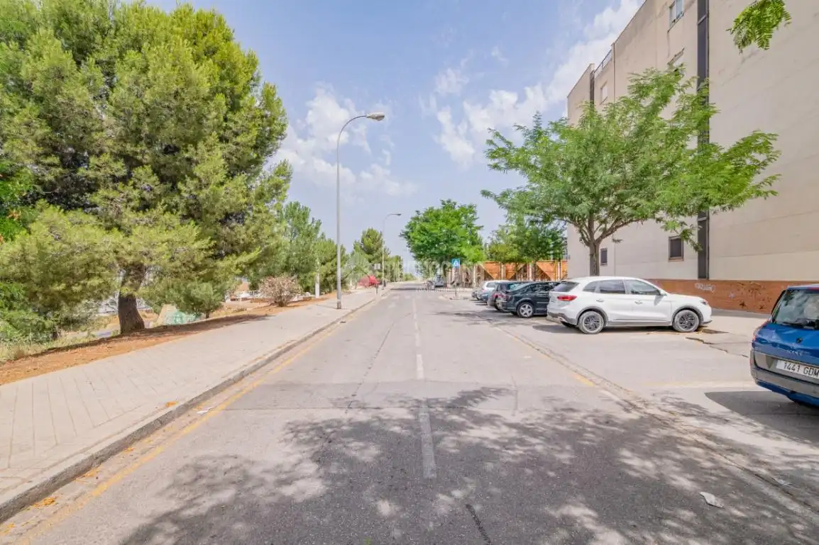 Vista exterior de Piso en venta en Granada