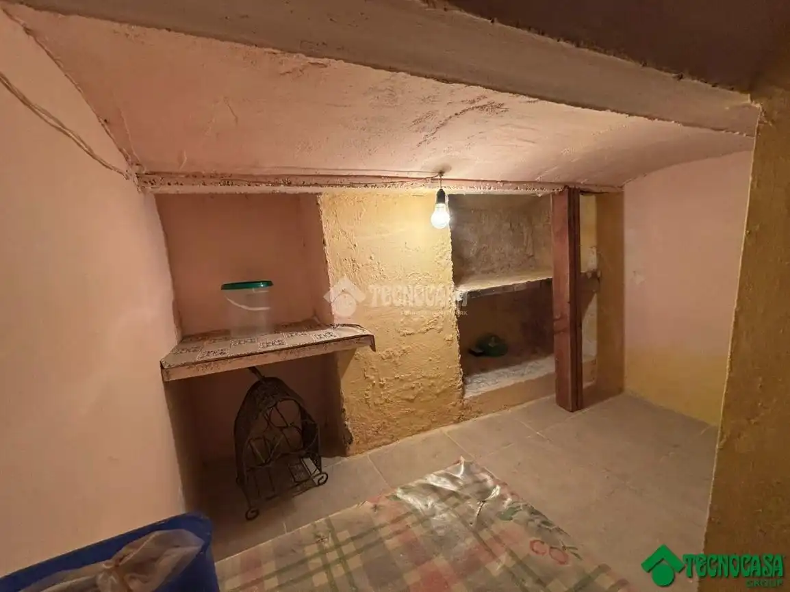 Casa adosada en venta en Alcázar del Rey, Cuenca