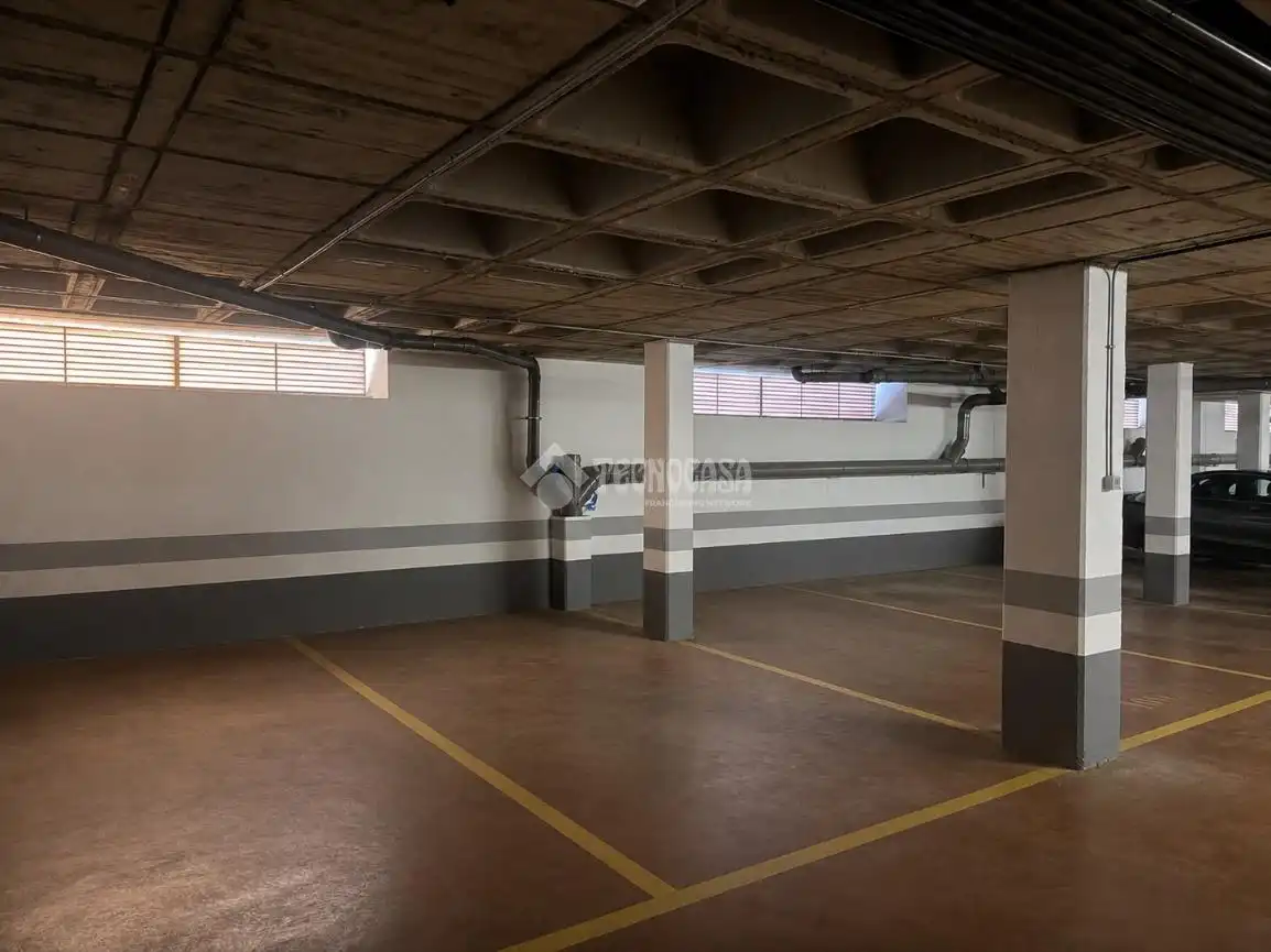 Parkplatz von Garage zum Verkauf in Valladolid