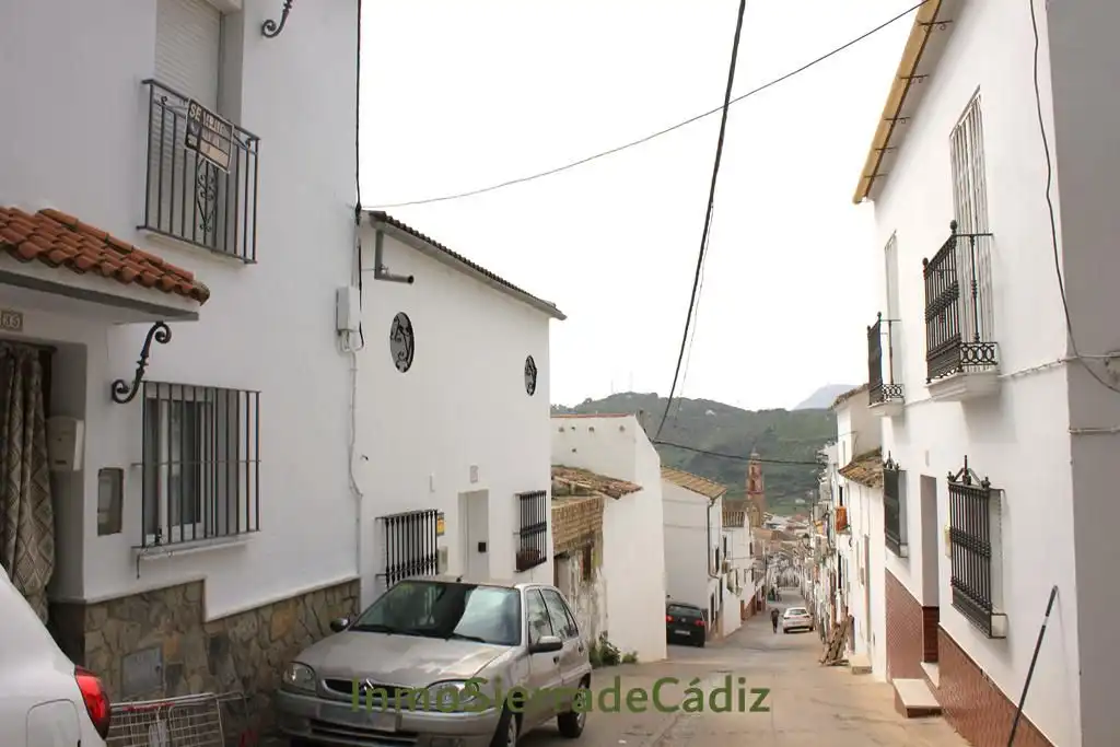Vista exterior de Casa o xalet en venda en Algodonales amb Aire condicionat, Calefacció i Terrassa