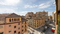 Vista exterior de Pis en venda en  Granada Capital amb Terrassa i Balcó