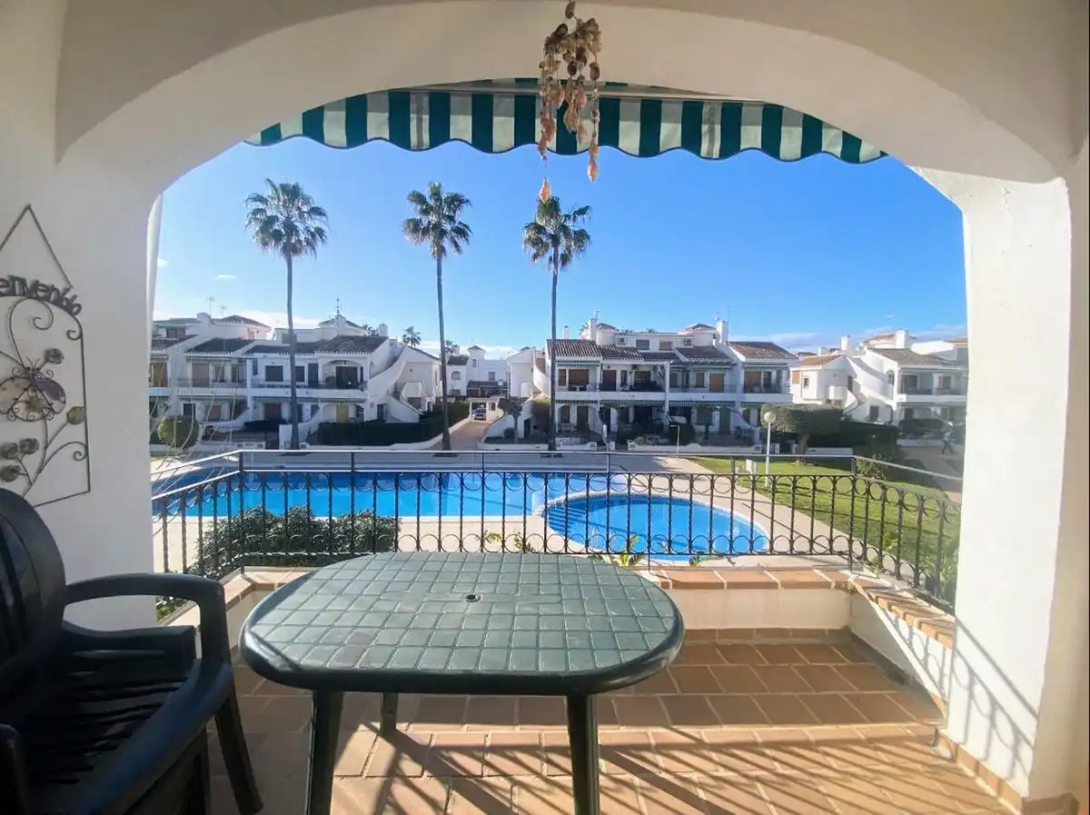 Apartament amb piscina en venda a Pilar de la Horadada ciudad