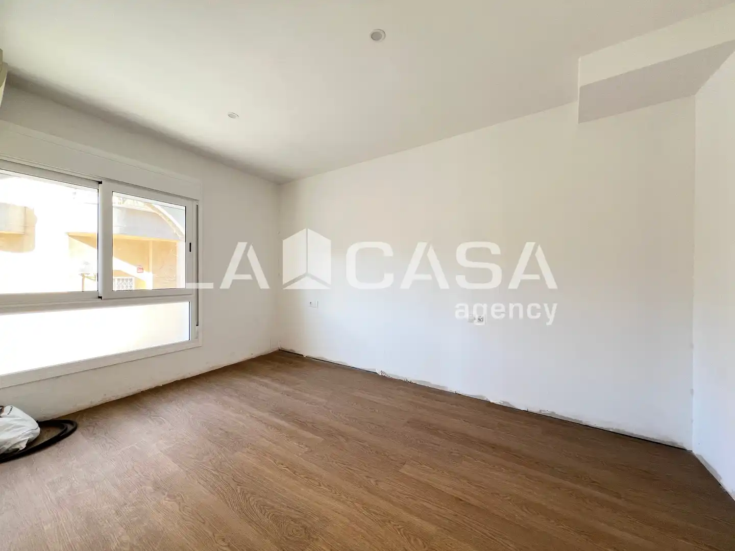 Maisonette zum Verkauf in Badalona mit Klimaanlage