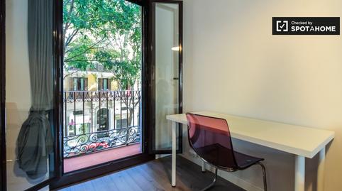 Foto 3 de Piso de alquiler en Sant Antoni,  Barcelona Capital