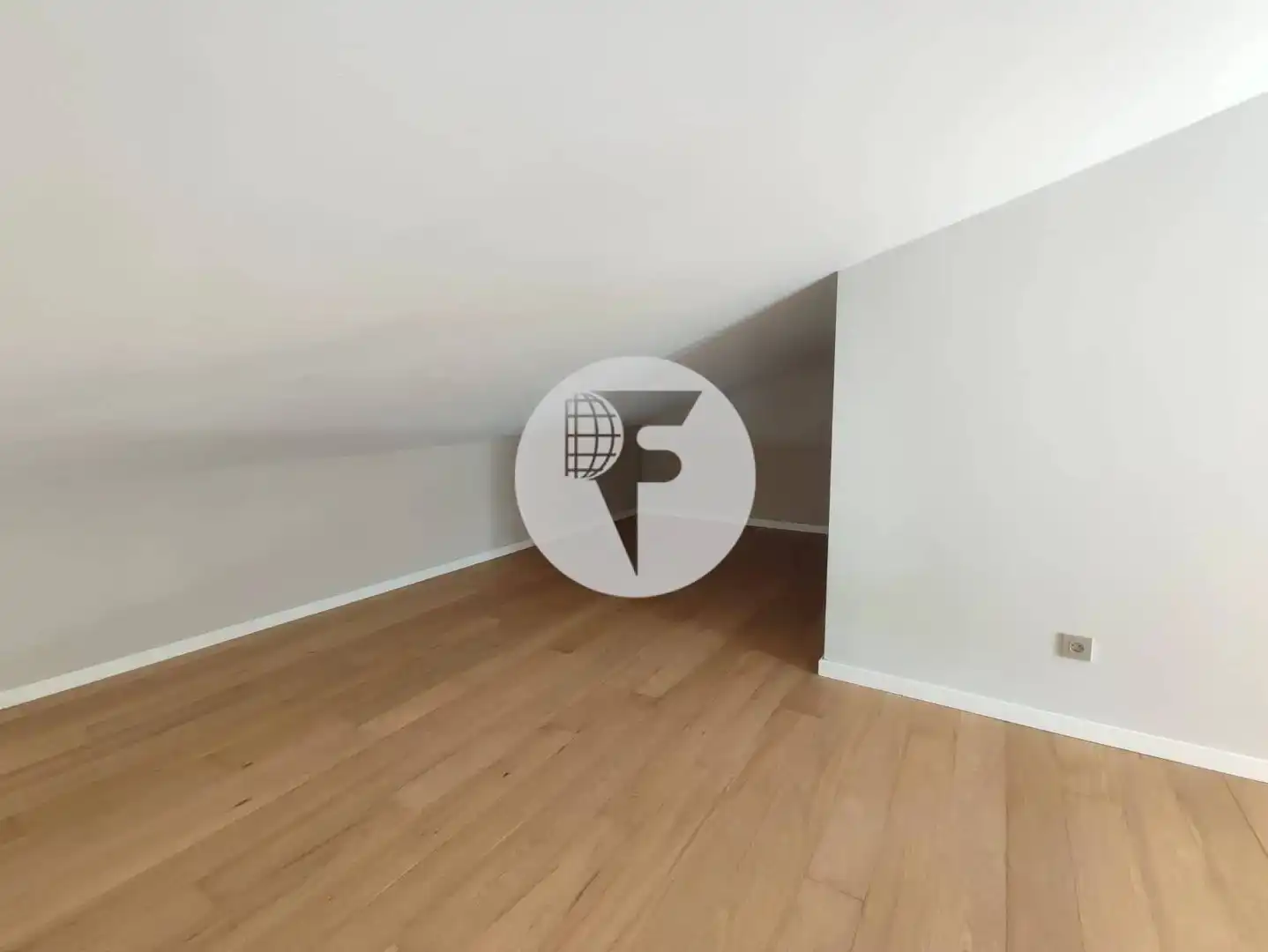 Duplex con terrazza in affitto a Centre, imagen 13
