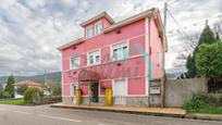 Vista exterior de Casa o xalet en venda en Cudillero amb Calefacció, Jardí privat i Parquet